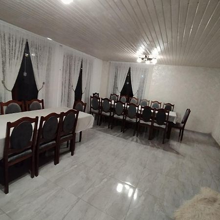 Maison d'hôtes Садиба У Пасічника à Pilipets Extérieur photo