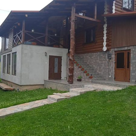 Maison d'hôtes Садиба У Пасічника à Pilipets Extérieur photo